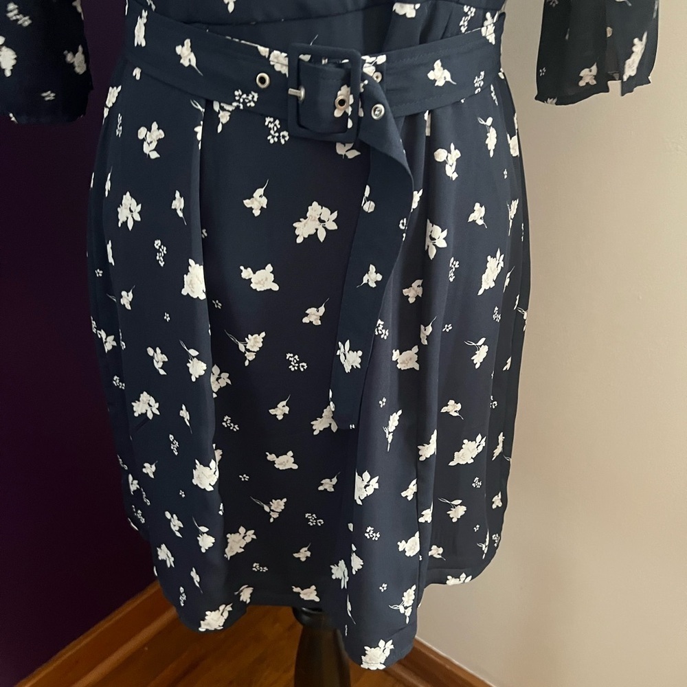 Trixxi Long Sleeve Dress NWT - Picture 5 of 12